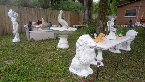 *Galloway Statues
       Emporium *
1450 N. Galloway Rd 
Lakeland Florida 33810
Owner Dianne Letchworth 
Online and Instore sales