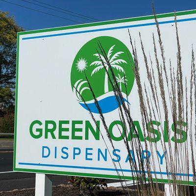 Green Oasis Dispensary Sign