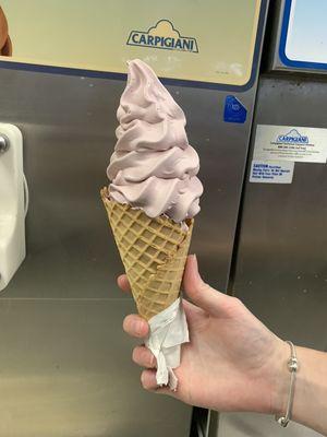 Large soft serve Black Raspberry soft serve