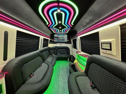 2024 All new design Partybus