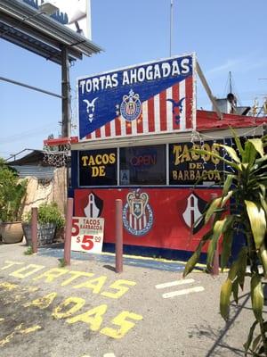 Front of the little hole in the wall torta shop