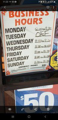 Door sign says open at 1100...and today is Thursday...not Tuesday..