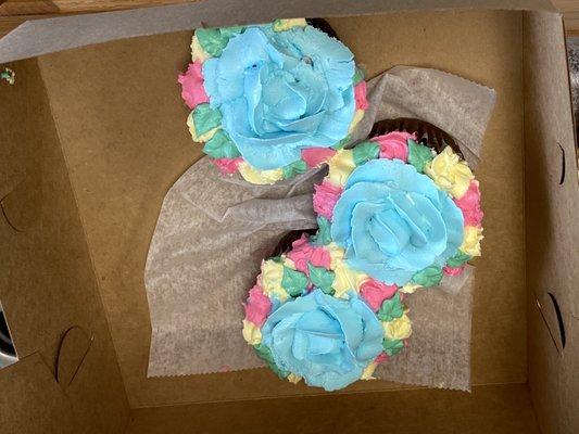 Cupcakes that coworkers went crazy about.