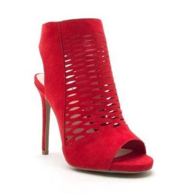 RED HOT BOOTIE