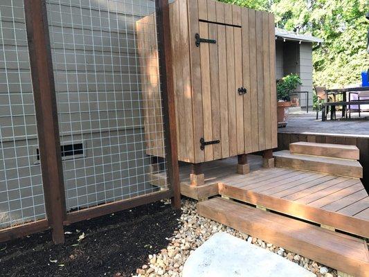 Outdoor Shower and Vine Trellis