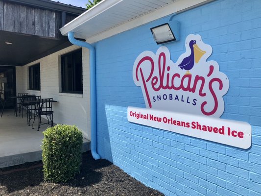 Pelican’s SnoBalls - Bowling Green