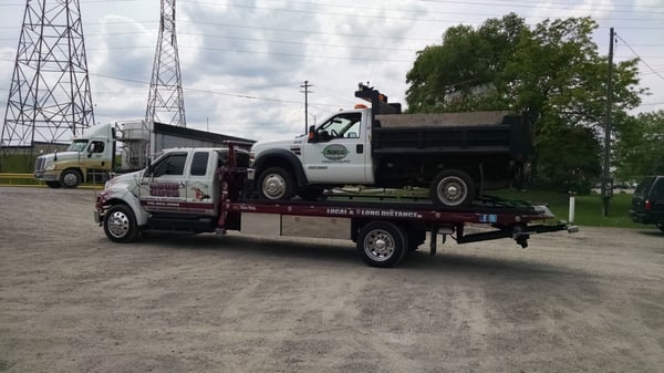 Towing large trucks not a issue