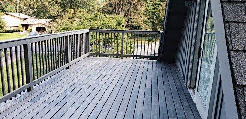 Deck on the 2nd floor