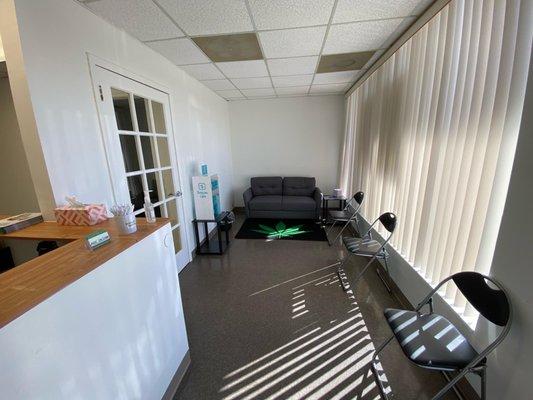 Marijuana Doctor Jacksonville Beach interior waiting area