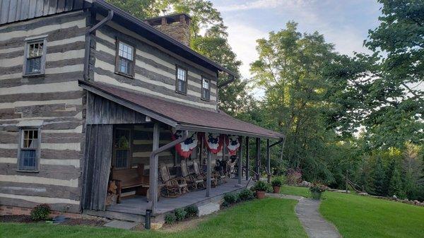 Ohio Log House Bed & Breakfast