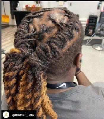 Loc Retwist
 Stylist: Lauren
 queenof_locs (on Instagram)