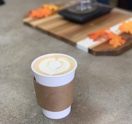 Autum Latte -   Warm fall flavors - opt for oat milk for creamier texture