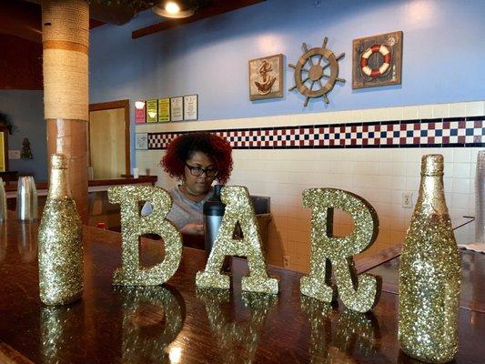 Resident Bartender, Shannon of Barbelle Bartending Co.