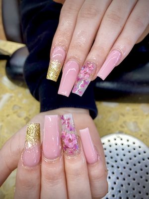 Top Nails