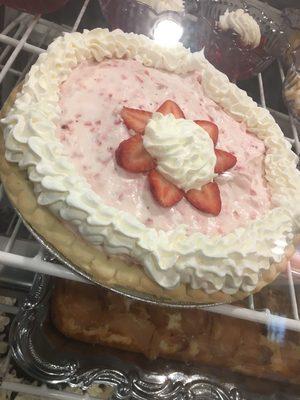 Strawberry cream pie