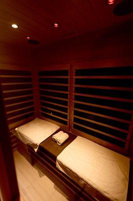 Far infrared sauna cabin