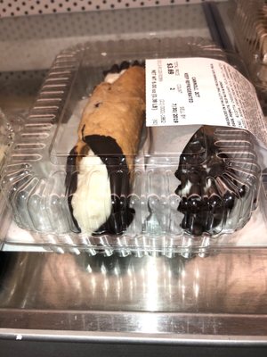 Publix, this is a big NO NO! You don't out the cannolis shells in the fridge because they become soft!