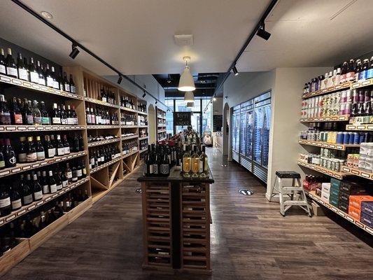 Flatiron Wines & Spirits