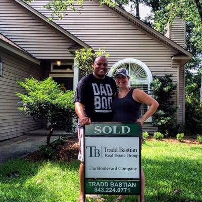 Another happy couple closed on their first home.