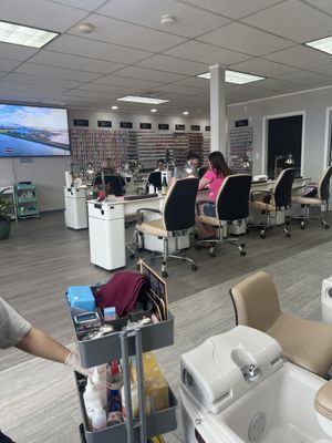 Beautiful, organized and clean new nail salon!