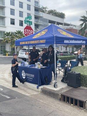 Photo of some of Honolulu's best folks in blue!