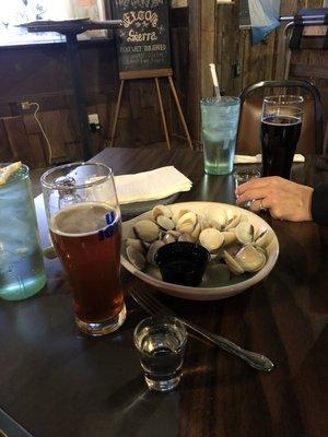 Rubbery clams followed by tequila to kill the germs and washed down with 2 good craft brews.