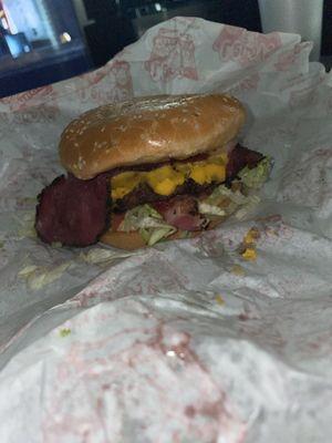 Pastrami burger