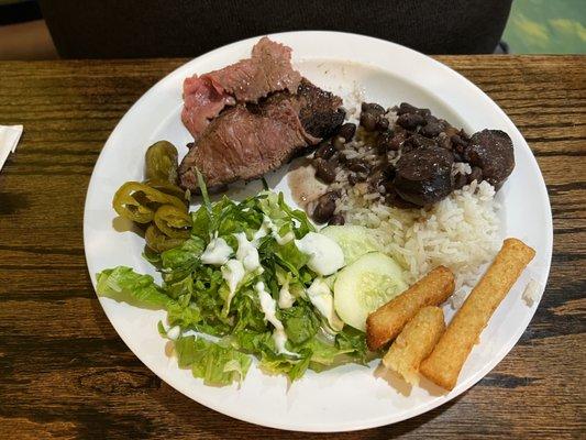 Salad items, garlic rice, picanha and sirloin.