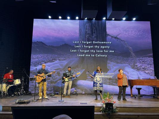 Amazing worship team