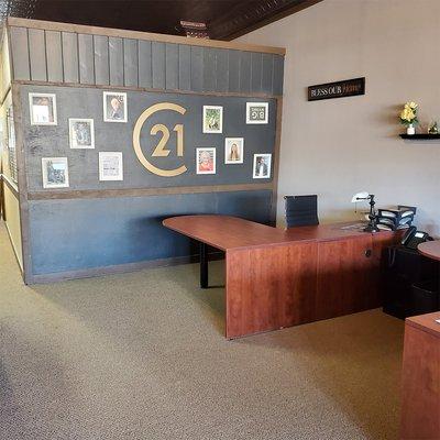 CENTURY 21 Affiliated Wisconsin Dells, WI office interior