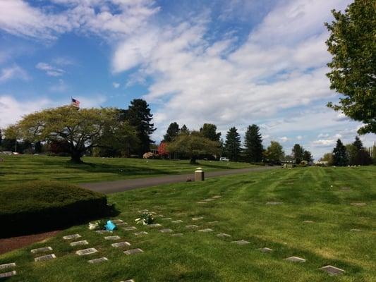 Riverton Crest Cemetery