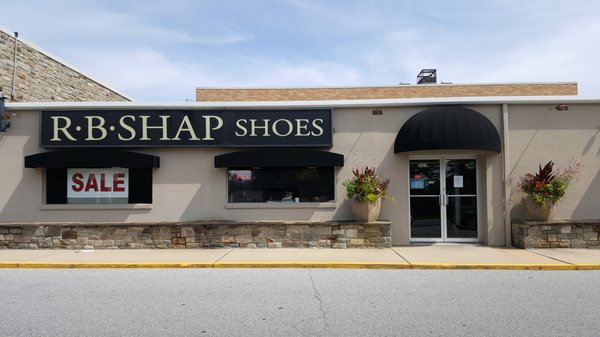 R B Shap Shoes