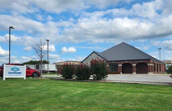 Exterior of Diamond Federal Credit Union