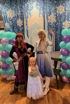 Kids birthday party, frozen birthday, Anna and Elsa