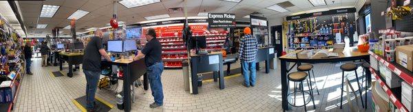 This is the whole store area that customers are allowed to be in. On the far left are customers waiting. On the right is the catalog table.