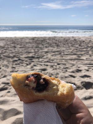 Jelly donut and the surf