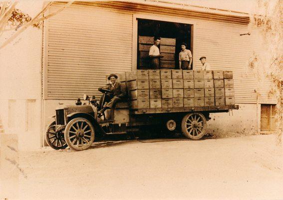 Maddock packing house Duarte, CA 1912