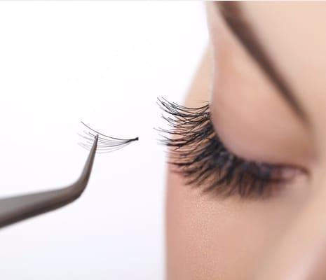 Eye Lash Extensions