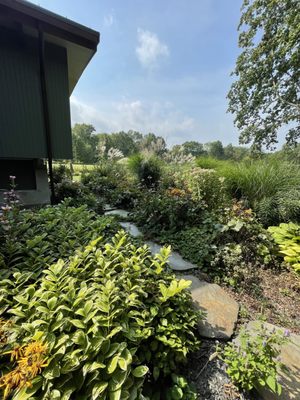 Hilltown Tree and Garden