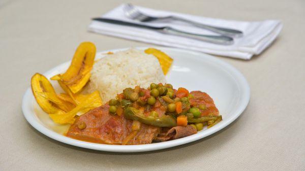 Lengua en salsa