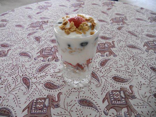 Yogurt Granola and berry parfait