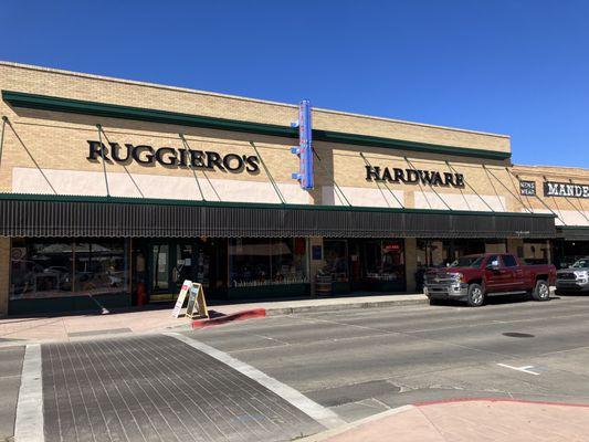 Ruggiero's Hardware