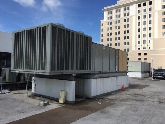 Installation of a 60 ton HVAC chiller in Coral Gables, FL