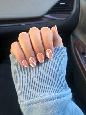 L A Nails