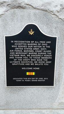 Memorial plaque in front of the Ohio Masonic Home