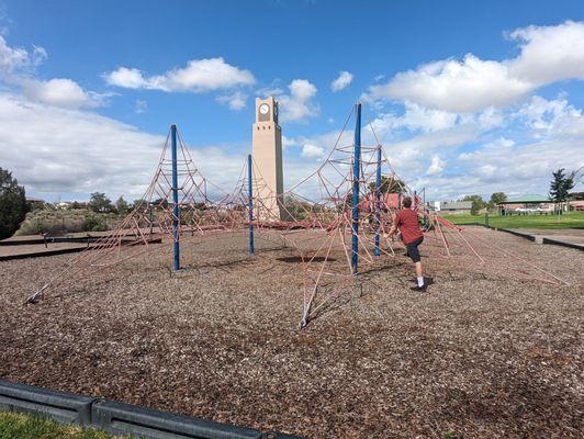 Climbing rope structure