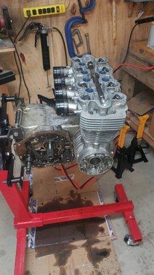 Engine rebuilding on a Honda CB550