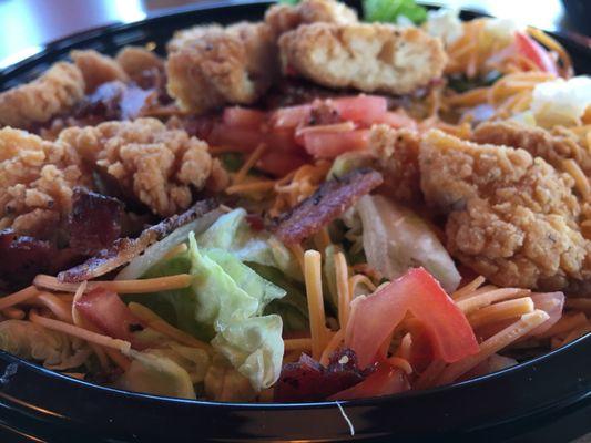 Farmhouse salad with chicken. Yum