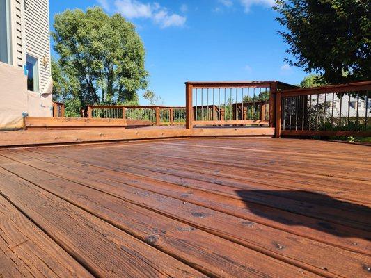 Jason had our team power wash and stain all 3 of his decks just in time to protect them from the snow! Beautiful work on an amazing deck!