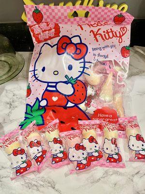 hello kitty marshmallow ice cream cones